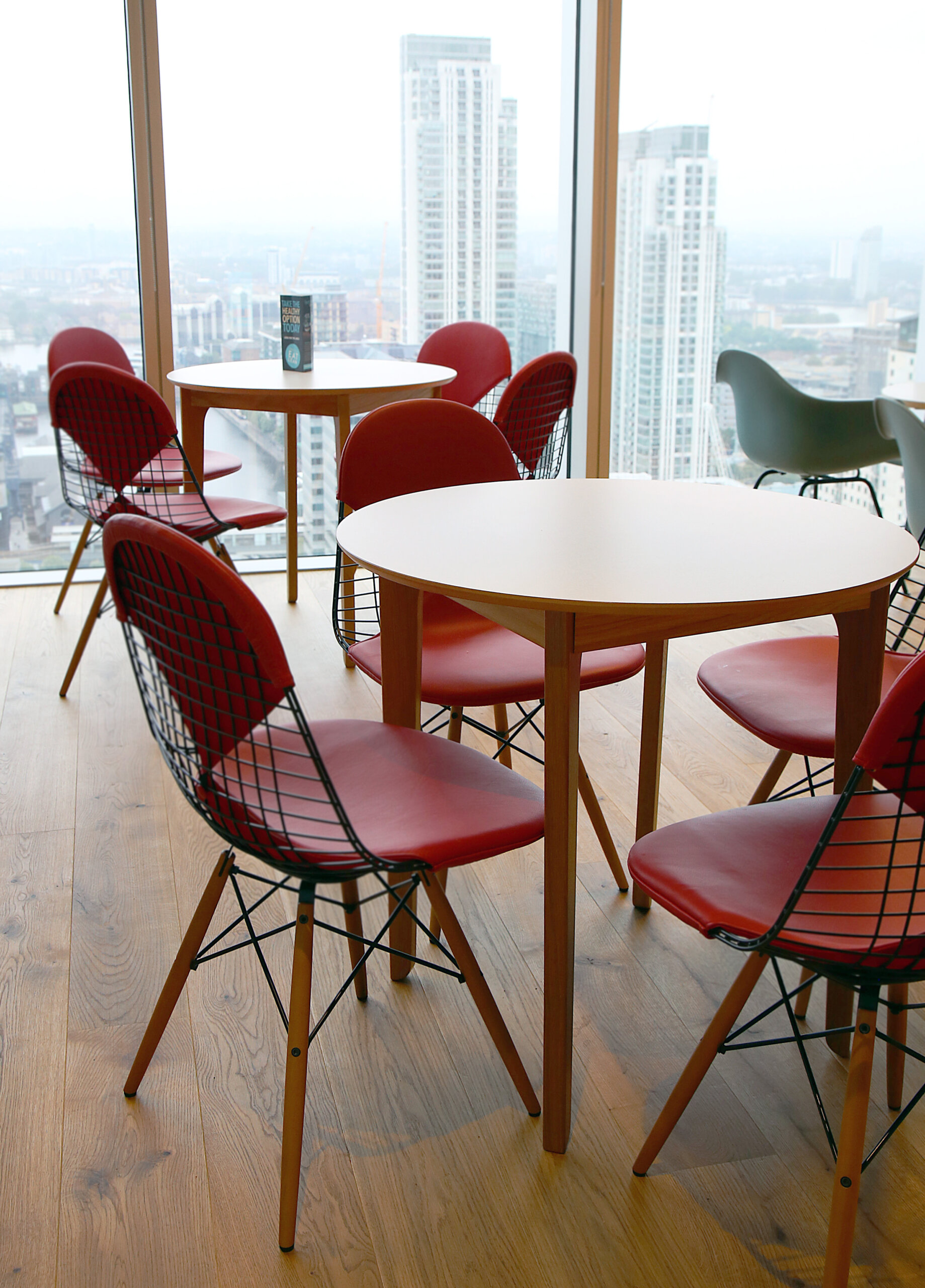 CANARYWHARFE_DAL850D_OAK_HR.jpg